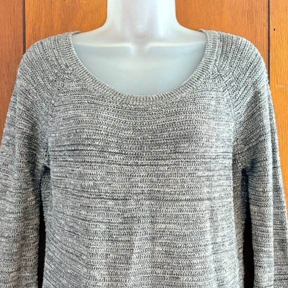 Loft Sweater Womens‎ Medium Gray Knit Neutral Minimalist Academia Classic Preppy - Picture 2 of 12